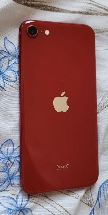 Iphone SE red (64gb)