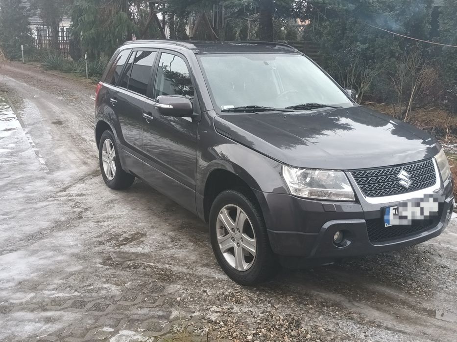 Suzuki 2.4 LPG xenon,climatronic,keyless