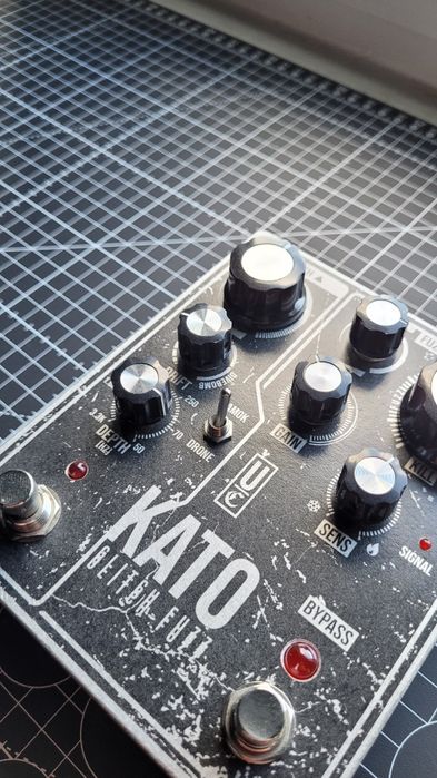 Distorion/Fuzz: Unsound Circutry KATO