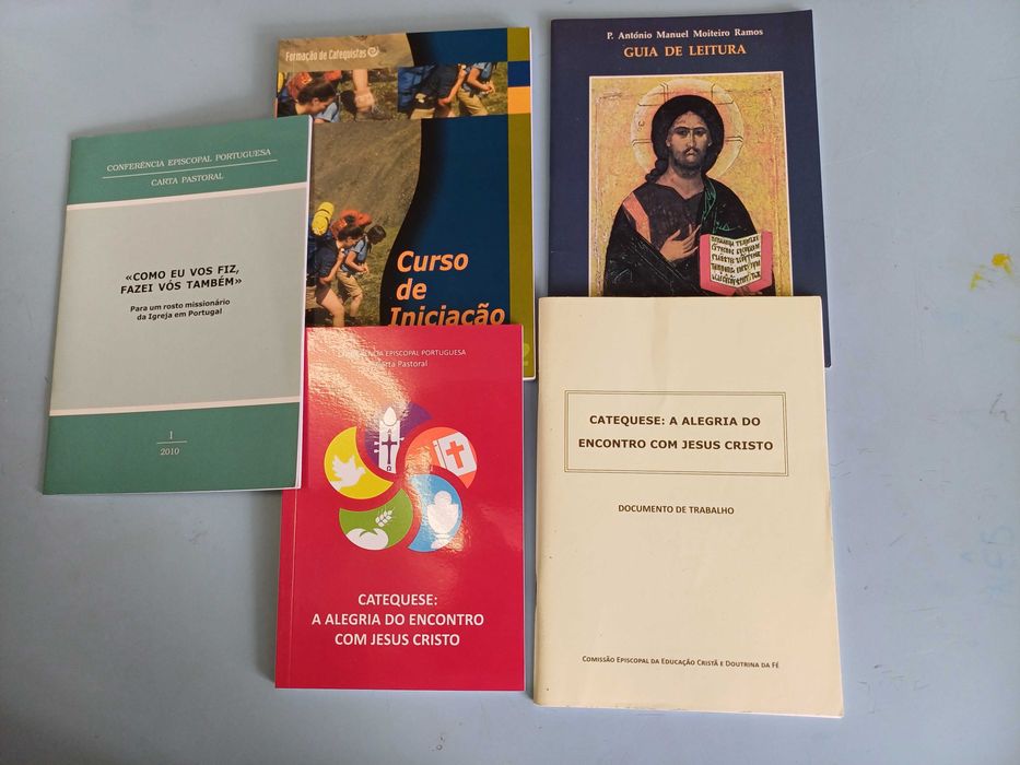 Lote de 5 livros para ensino da catequese