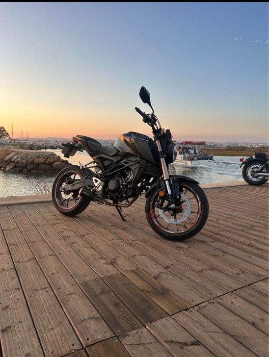 Mota HONDA CB 125R