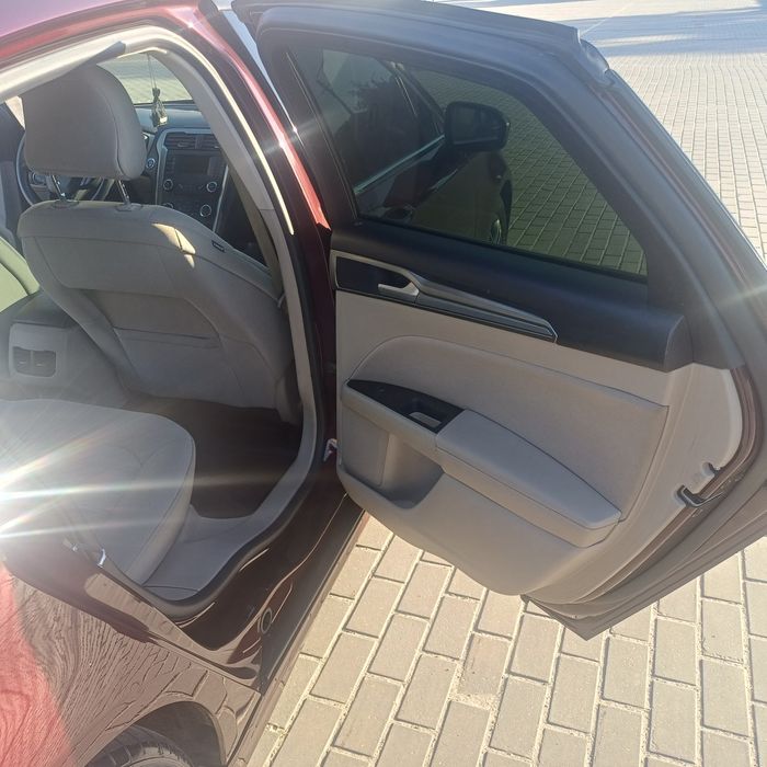 Продам Ford fusion hybrid