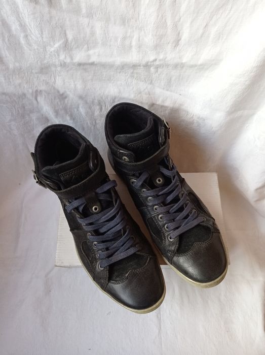 Высокие кеды, кроссовки Kickers кожаные демисезонные размер 41