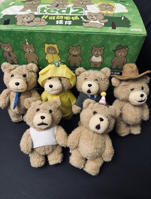 Оригинал Pop Mart TED2 — плюшевый брелок-подвеска