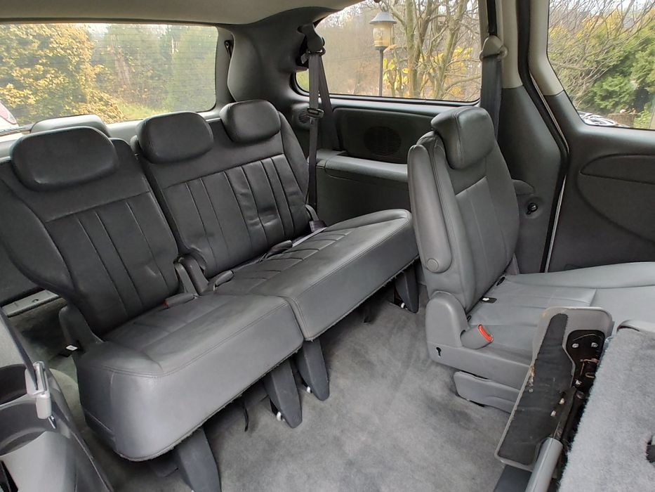 Chrysler Town and Country Voyager 2005 lpg