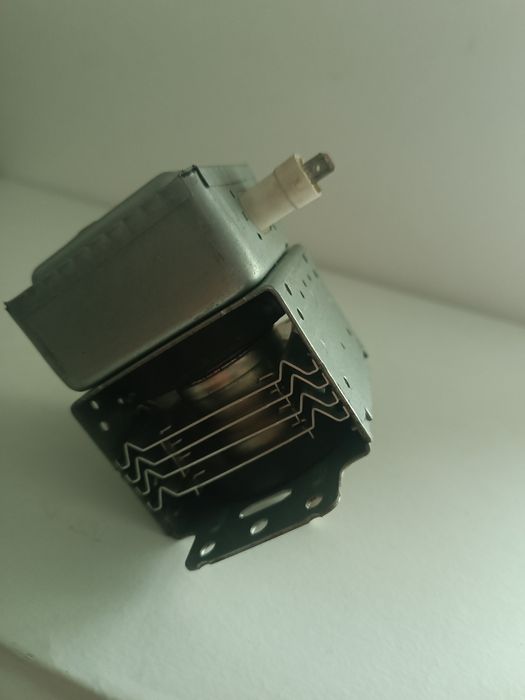 Magnetron microondas