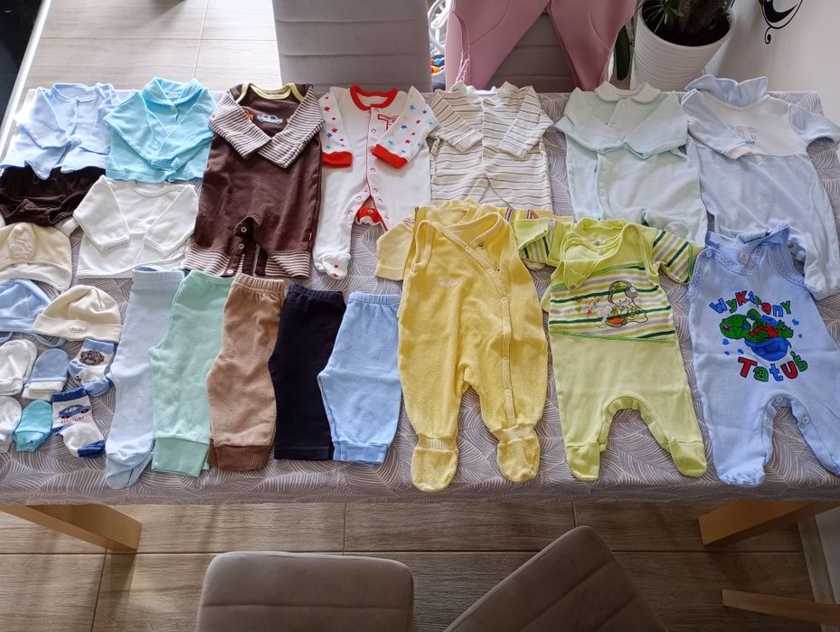 Zestaw ubrań dla noworodka niemowlaka wyprawka 56-62