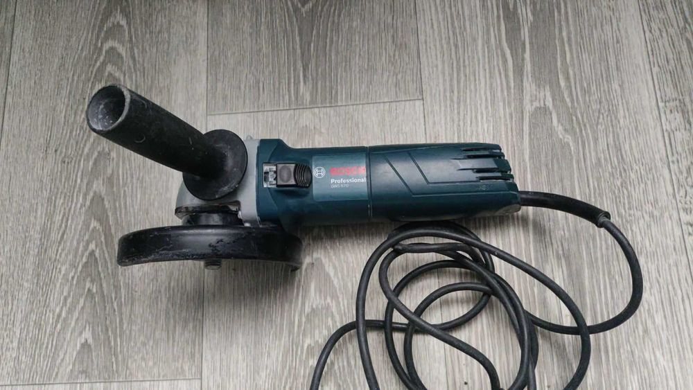 Оригинальная болгарка BOSCH GWS 670 (БУ)