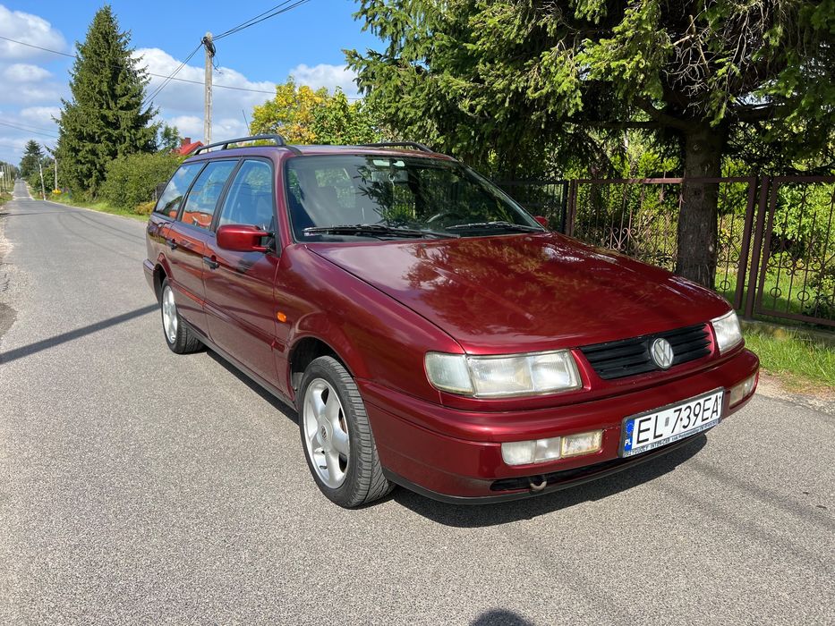 Volkswagen Passat_1994r_Kombi_Hak_Nowy PT