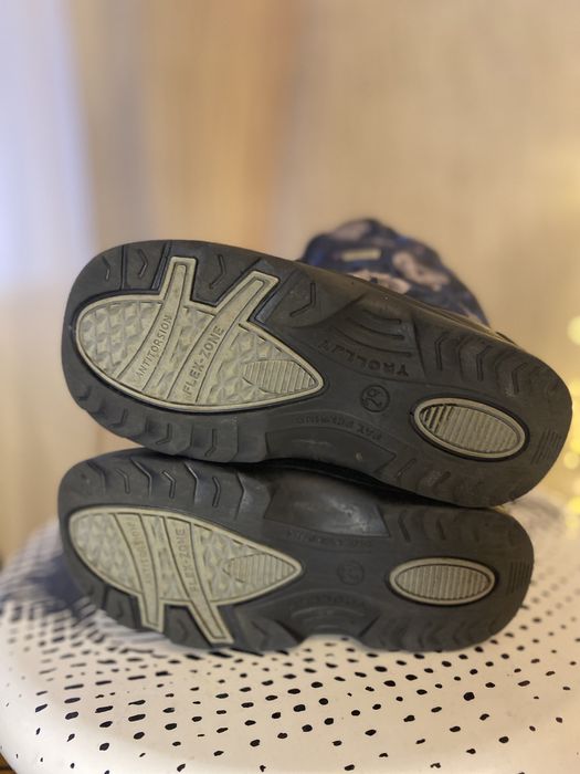 Сапожки зимові на дівчинку.  Сапожки Skandia. Розмір 29