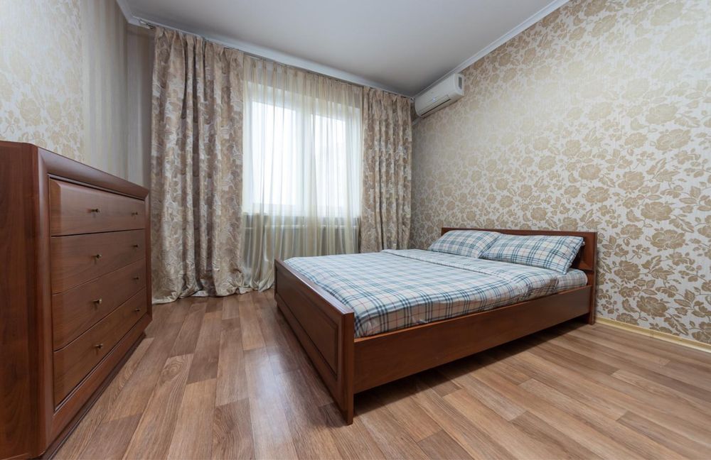 Подобово однокімнатна квартира на Урлівській-6-555.biz.ua