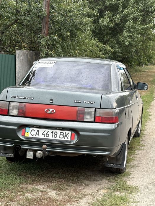 Продам автомобіль ваз 2110