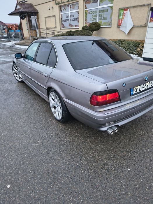 BMW e38 728i plus gaz