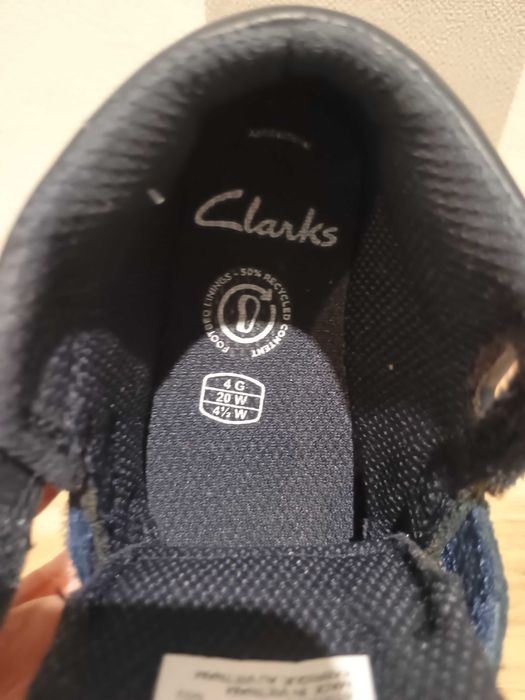 Buty dziecięce rzepy skóra Clarks 20
