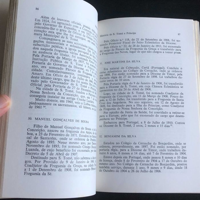 subsídios para a história de S. Tomé e Príncipe - António Ambrósio -Assinado