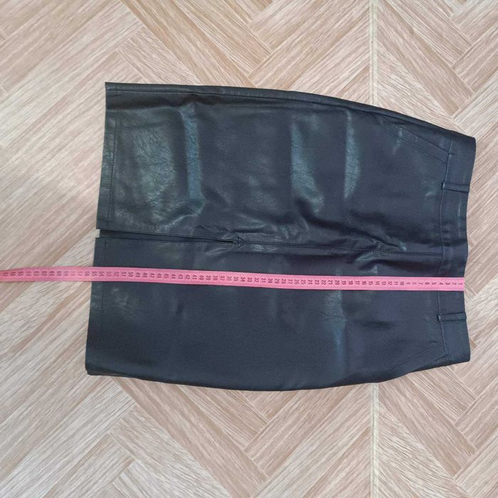 Спідниця з екошкіри