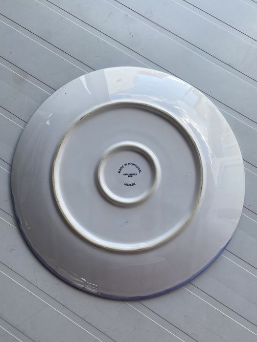 Prato de grande dimensão