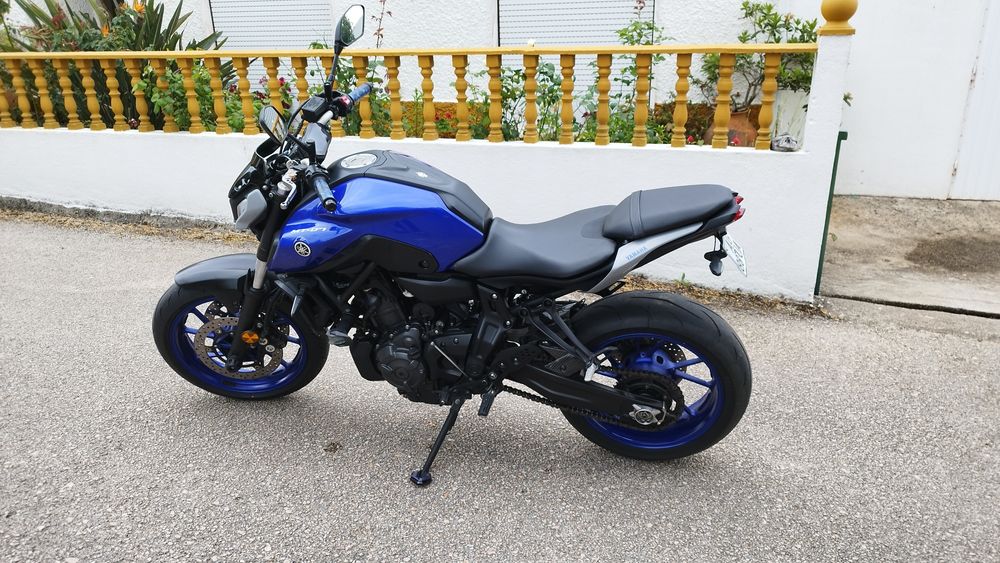 Yamaha MT 07  35 kw. Negociável