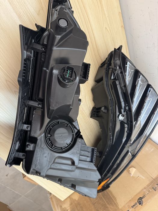 Hyundai Tucson 2021-2024 р, передні фари, Денні ходові вогні