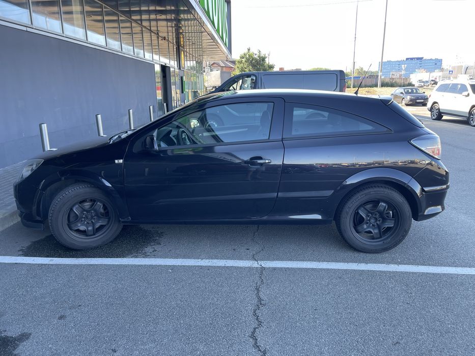 Opel Astra H GTC