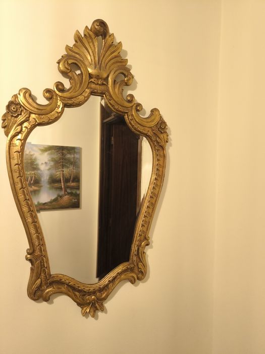 Espelho dourado de  Hall