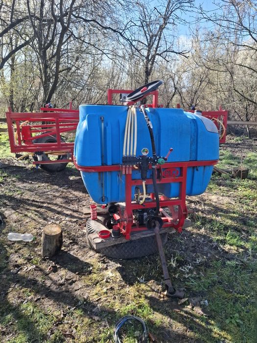 Оприскувач 800л польский