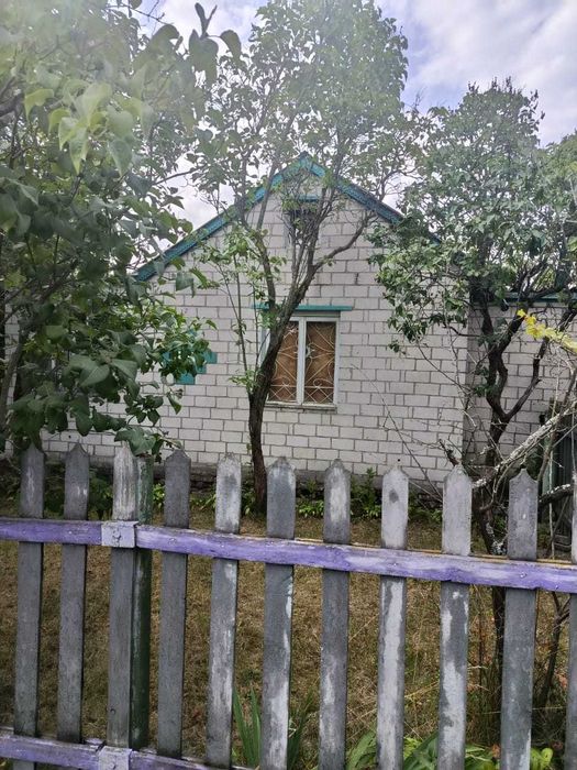 Продаж дачі з будинком та ділянкою