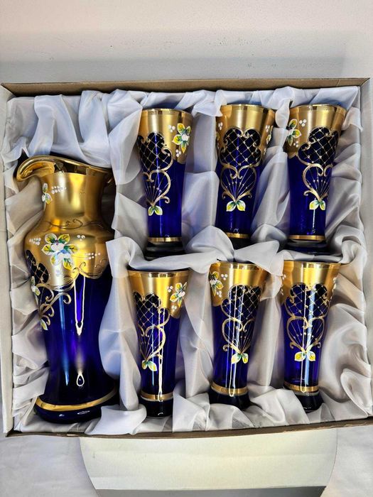 Набор бокалов с графином.  Богемия. Смальта. Богемское стекло.