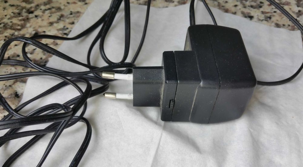 Zasilacz AC ADAPTOR  230-240V 50Hz 45mA 6V 300mA
