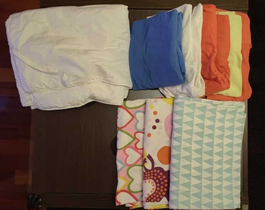 Cama criança IKEA 70 x 160 completa (estrado, colchão e roupa de cama)