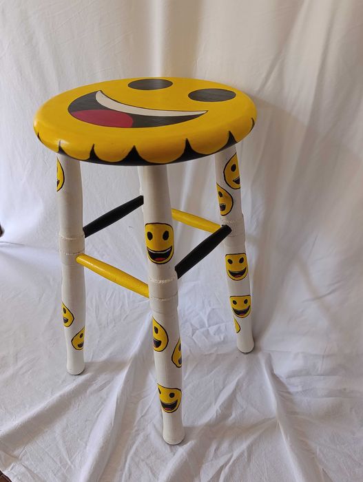 Banco Emoji handmade