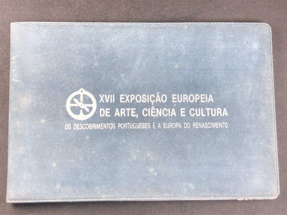 Várias carteiras vazias para moedas de escudos - OFICIAIS