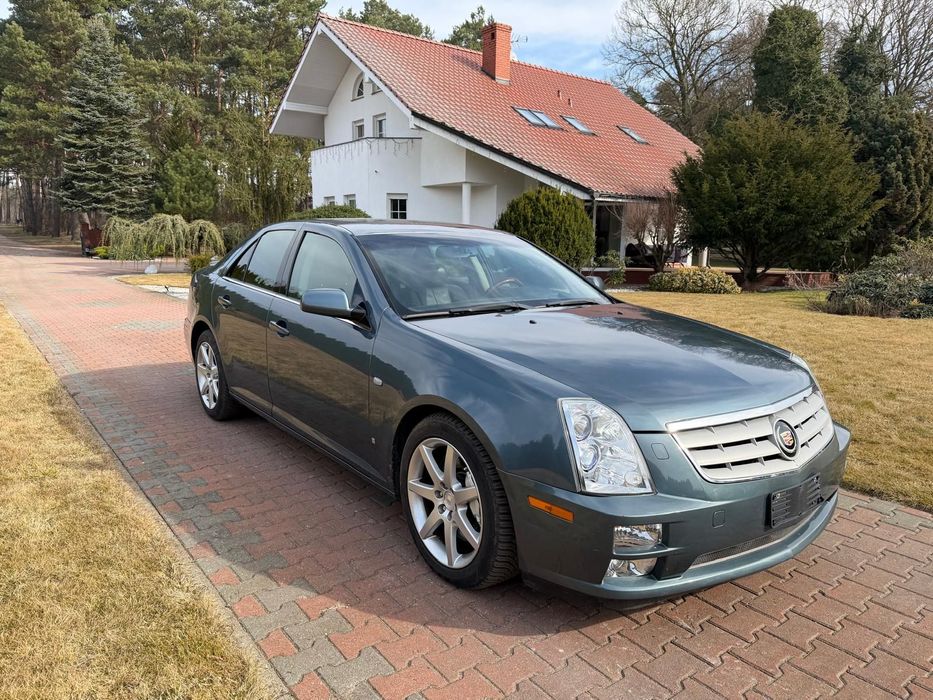 Cadillac STS Wspaniale v8 bez rdzy!!!
