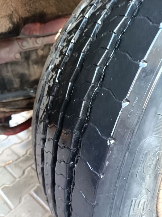 Vende-se camiao iveco