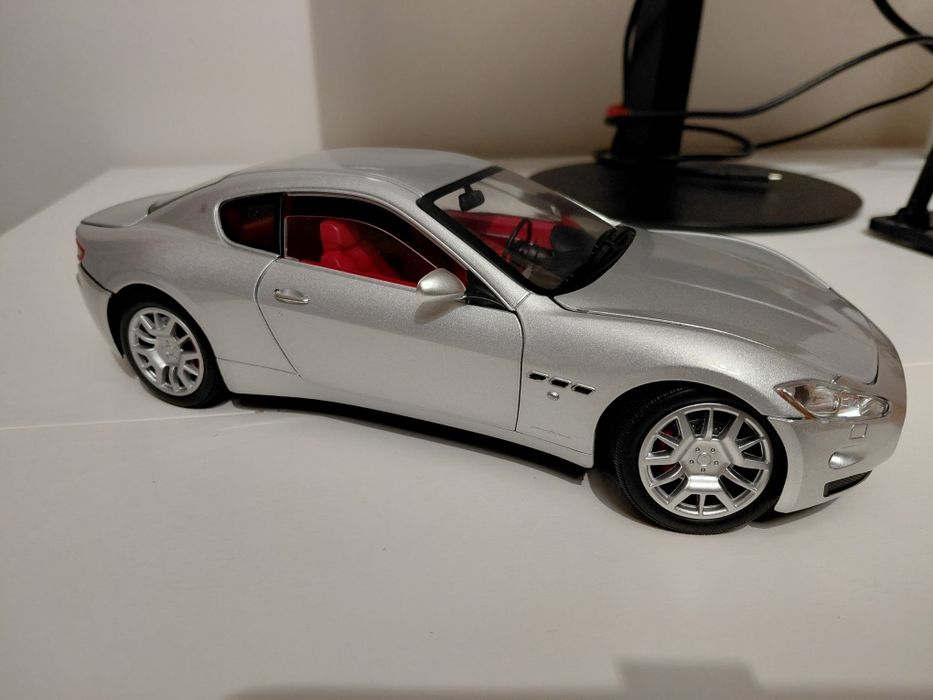 Maserati GranTurismo 1/18 – Mondo Motors