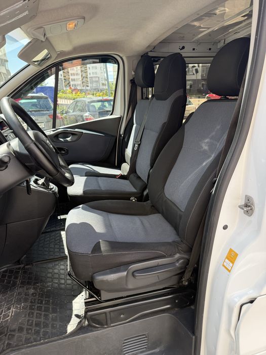 Opel Vivaro 2017р., 1,6сdti, груз-пас, довга база