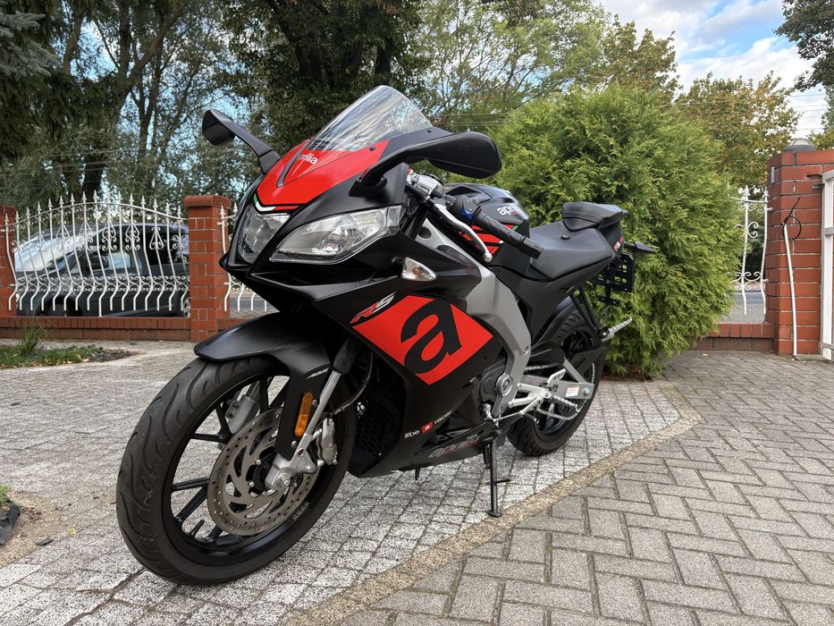 Aprilia RS4 125 ABS 6tys km LeoVince Bezwypadkowy Oryginał Transport Raty Polecam gsxr 125 Yzf-R125