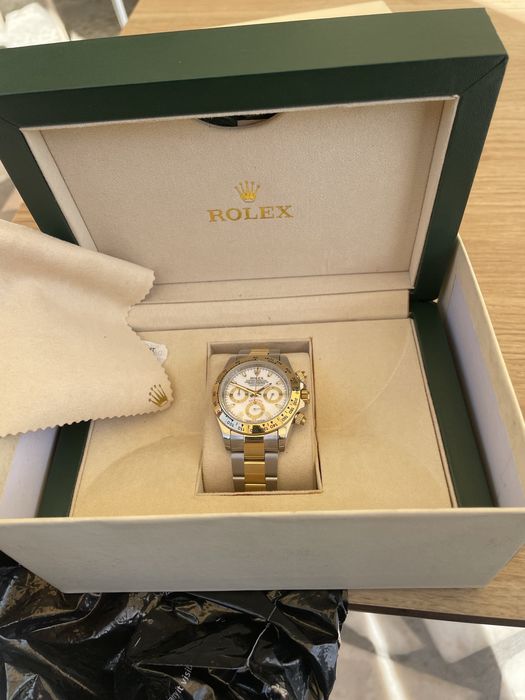 Vendo relogio na caixa