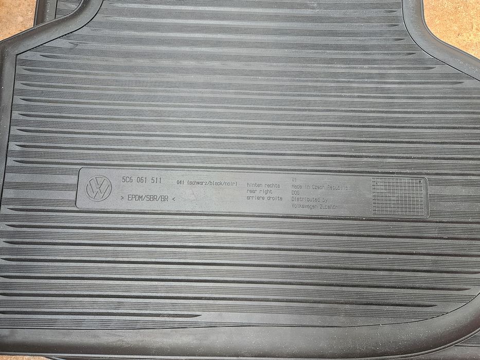 Dywaniki orginał VW JETTA  A6 2011-2018