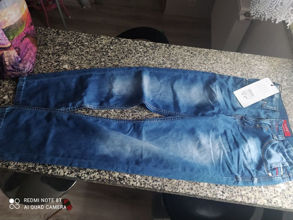 Nowe jeansy damskie rozm. 26