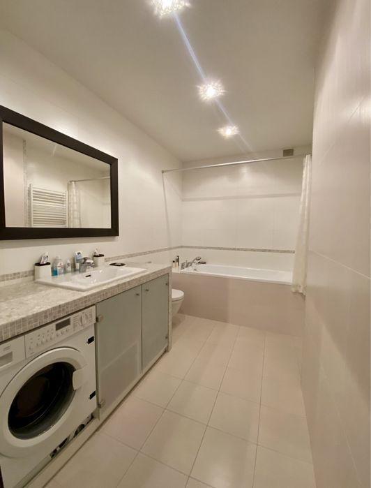 Продаж 2 кімн кв, центр, парк