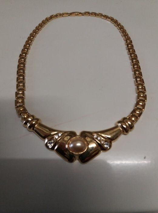 Gargantilha com brilhantes