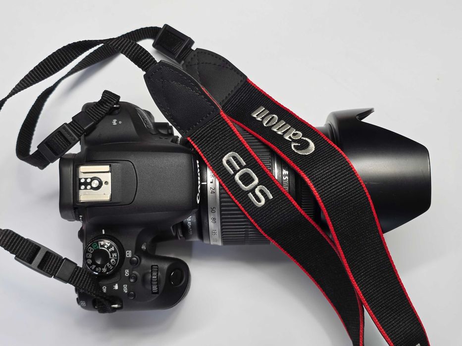 Canon EOS 800D + EF-S 18-200 IS - tylko 3348 zdjęć - pełny komplet