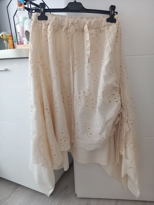 Beżowa  spódnica boho