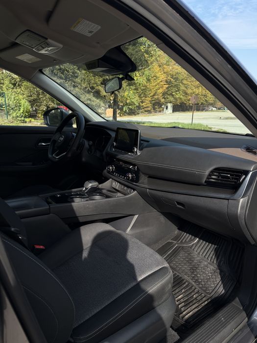 Nissan Rogue SV 2021