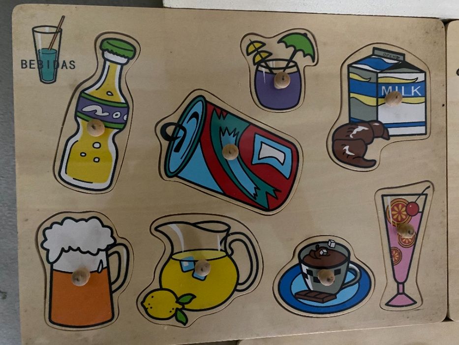 Brinquedos de encaixe em madeira [NOVO]