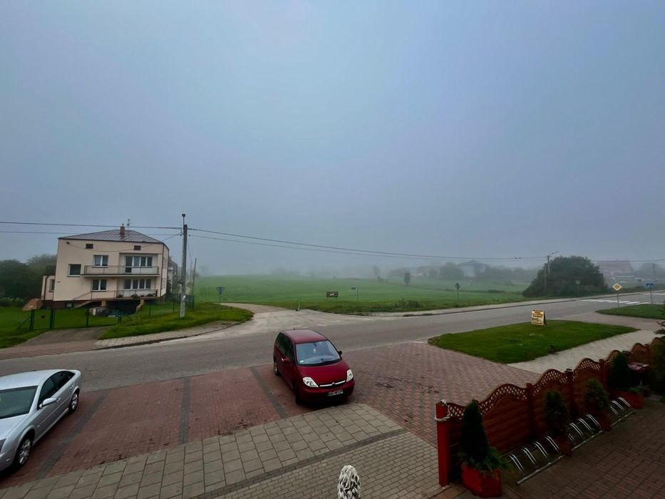 Piękne działki, niedaleko jeziora, cisza i blisko centrum.