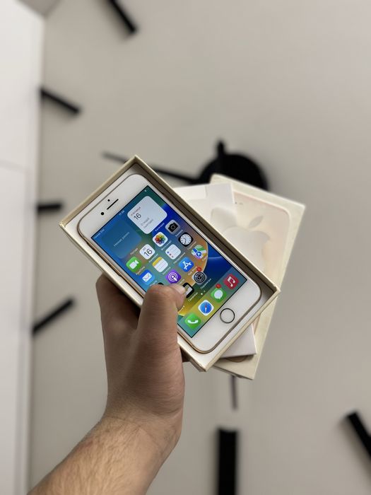 Iphone 8 стан нового телефону! батарея 86%