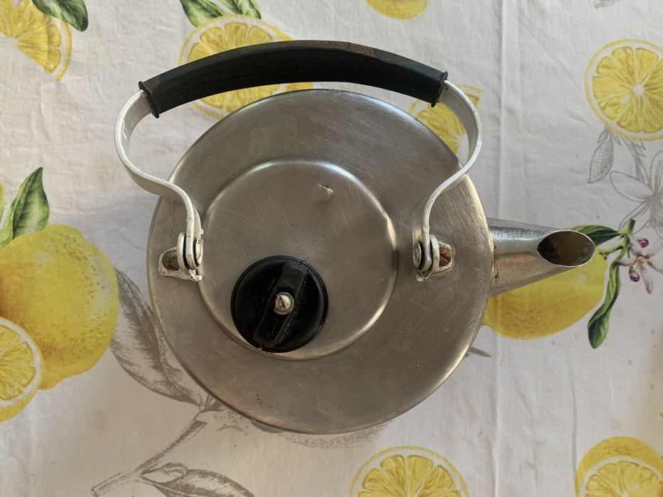 Нержавеющий чайник советских времён