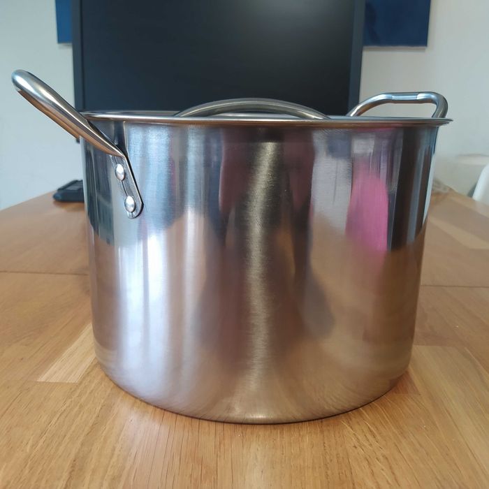 garnek 7 litrów nowy zapakowany z pokrywką gaz indukcja jakość gastron